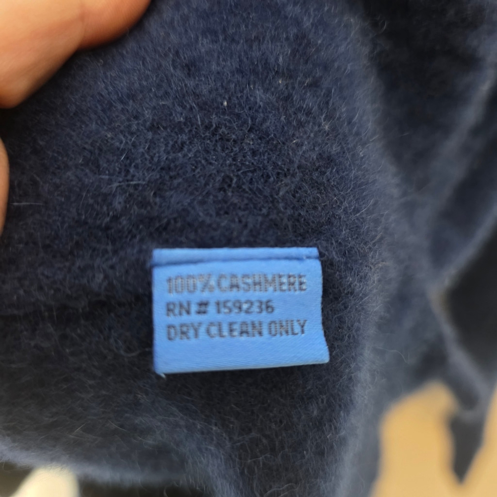 J. McLaughlin 100% Cashmere Sweater Women’s Medium Navy Crewneck Soft Classic - Picture 5 of 5